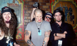 PHIL ANSELMO: Το “A Vulgar Display of Pantera” θα τιμήσει τους Dimebag και Vinnie Paul