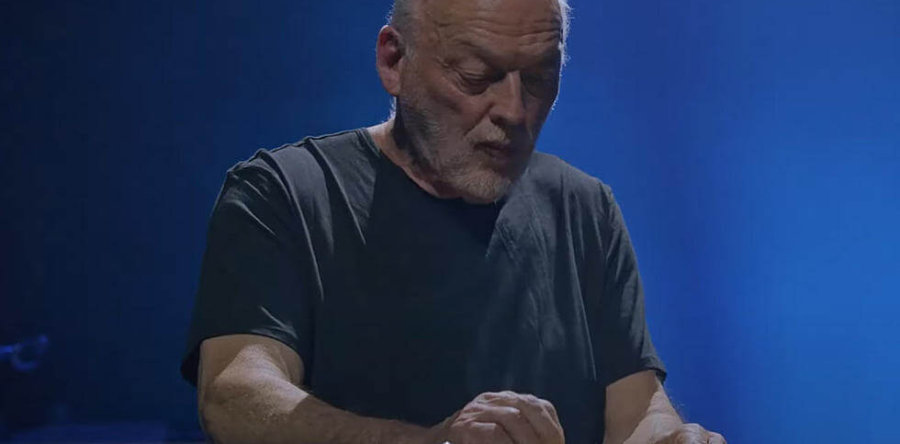 DAVID GILMOUR: Δείτε τον σε μία σπαρακτική διασκευή του Albatross των Fleetwood Mac