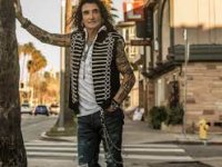 Δείτε το official music video για το τραγούδι “Standing on the Edge” του νέου solo album του Robin McAuley!