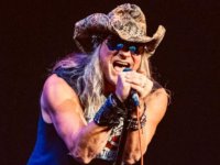 Έφυγε από τη ζωή ο πρώην τραγουδιστής των Skid Row Johnny Solinger…