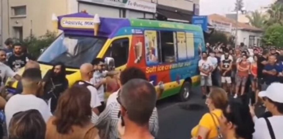 ΚΥΠΡΟΣ: Τρόλαρε αντιεμβολιαστές με στίχους από Metallica!