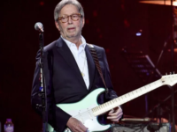 Ο Eric Clapton αρνείται να παίξει σε συναυλίες που ζητούν πιστοποιητικό εμβολιασμού!