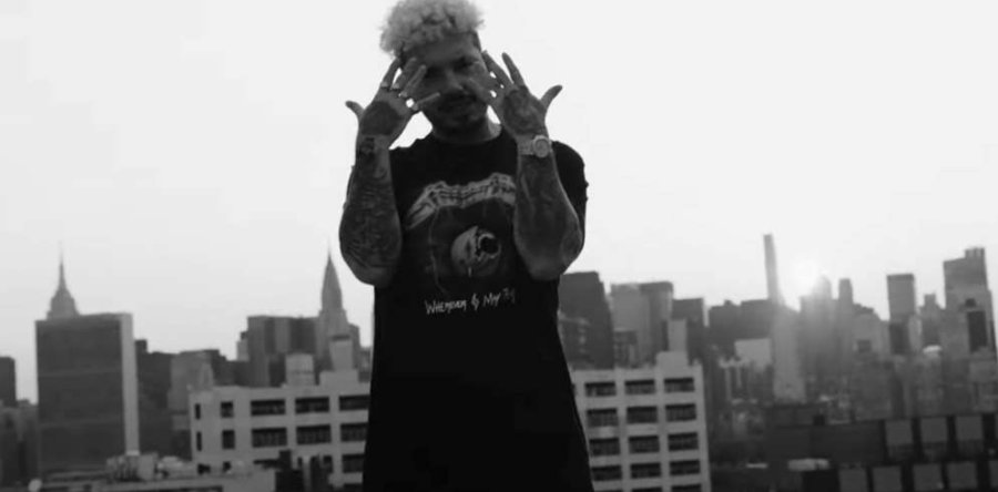 O reggaeton τραγουδιστής J BALVIN διασκευάζει το “Wherever I May Roam” των Metallica!