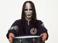 SLIPKNOT: Αποχαιρετούν τον Joey Jordison με ένα άκρως συγκινητικό video!