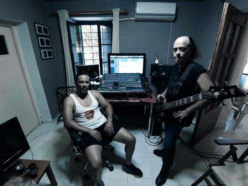 DARK NIGHTMARE: Στο στούντιο για την ηχογράφηση του νέου τους άλμπουμ!