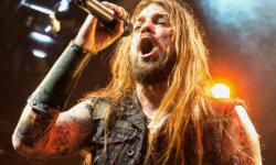 STU BLOCK: Αναλαμβάνει ως τραγουδιστής των ANNIHILATOR.
