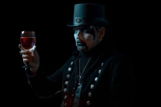 King Diamond: Δουλεύει πάνω σε στίχους για το πολυαναμενόμενο album “The Institute”.