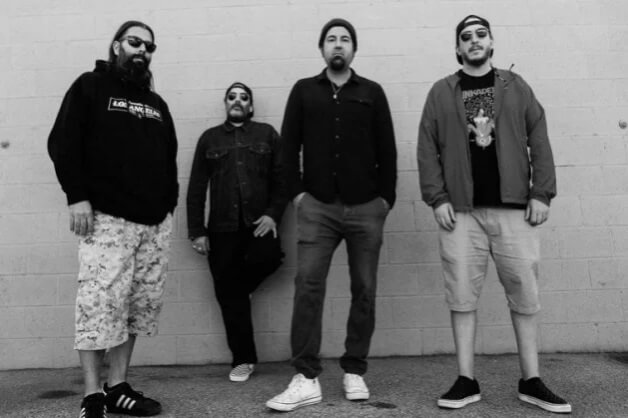 DEFTONES: Εκτός μπάντας ο επί σειρά ετών μπασίστας τους SERGIO VEGA.