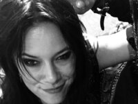 EVANESCENCE: Εκτός μπάντας η κιθαρίστριά τους, Jen Majura.