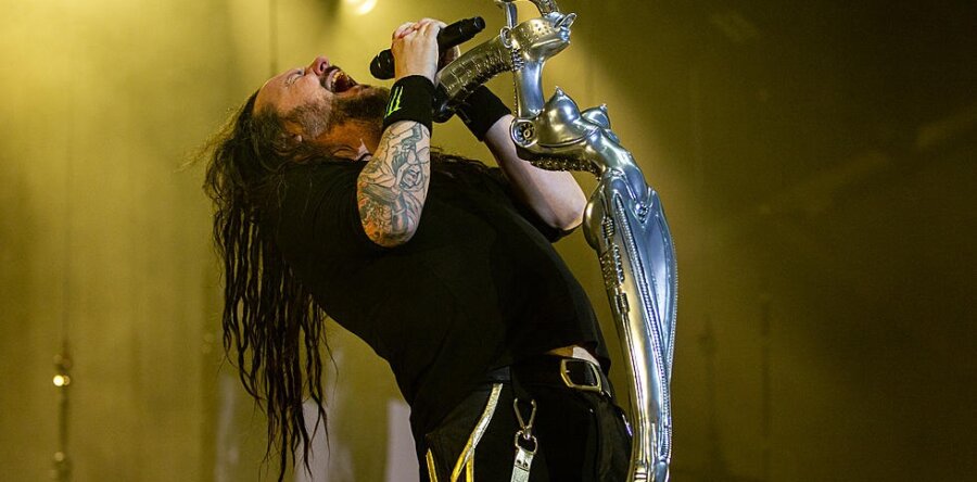 JONATHAN DAVIS (KORN) : Μοιράζεται το πρόβλημα του με το Χριστιανισμό.