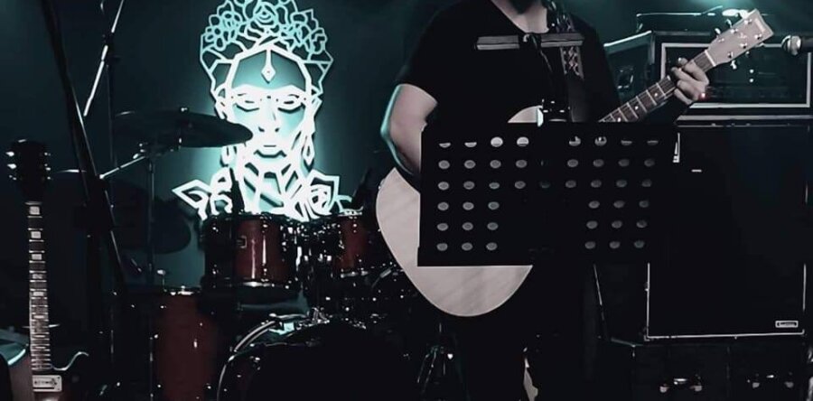  Efstathios M. – Νέο single “Get me out”!