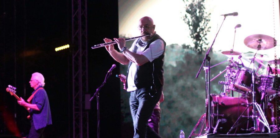 Aνταπόκριση: JETHRO TULL @ Θέατρο Βράχων, Aθήνα (23/09/22)