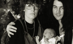 Έφυγε από τη ζωή η σύζυγος του Ian Gillan, Bron.