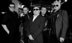 Peter Coyne (The Godfathers) στο RockOverdose: “Ακόμη ανεμίζουμε την σημαία του αληθινού rock’n’roll!”