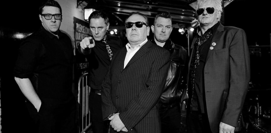Peter Coyne (The Godfathers) στο RockOverdose: “Ακόμη ανεμίζουμε την σημαία του αληθινού rock’n’roll!”