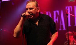 Ανταπόκριση: The Godfathers, Restless Ocean @ Κύτταρο, Αθήνα (14/12/2022)