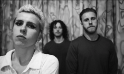 Frenzee στο RockOverdose: “Θέλουμε να εξελισσόμαστε συνεχώς μουσικά. Δεν έχουμε σκοπό να καταταχτούμε αυστηρά σε ένα είδος.”