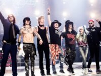 Guns N’ Roses: Ακούστε το νέο τραγούδι τους “Perhaps” (video).
