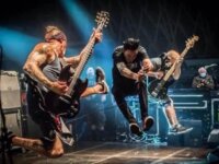 Sick Of It All: Ο τραγουδιστής τους Lou Koller,ανακοίνωσε πως πάσχει από καρκίνο του οισοφάγου.