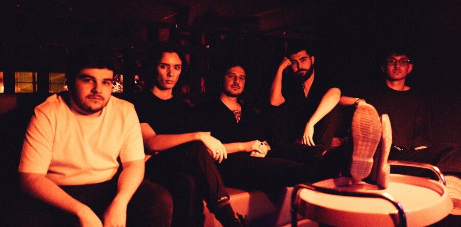 Royal Arch: Ακούστε το νέο τους single με τίτλο “Why Don’t You? (Let It All Go)”