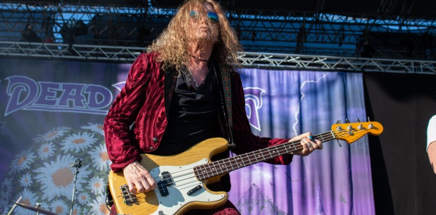 Ο Glen Hughes ανακοίνωσε την αποχώρησή του από τους The Dead Daisies.
