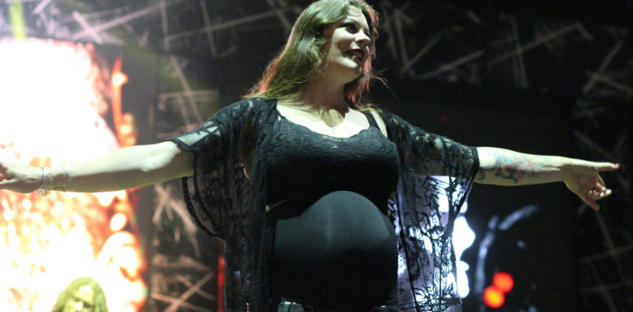 NIGHTWISH: Ακυρώνουν το αποψινό show στην Νορβηγία για λόγους υγείας της Floor.
