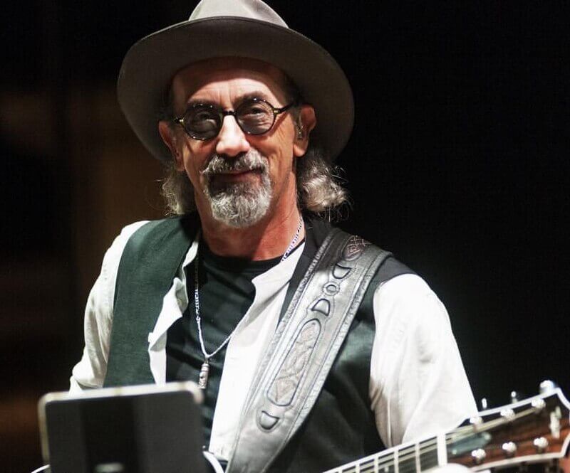 Έφυγε από τη ζωή ο ‘άλλος‘ κιθαρίστας των DIRE STRAITS Jack Sonni.