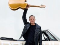 Ο Bryan Adams έρχεται στην Ελλάδα! Σε 8 ημέρες στην Αθήνα – σε 10 στην Θεσσαλονίκη – Η προπώληση συνεχίζεται!