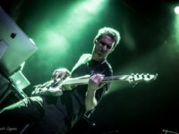 ΤΕΡΡΥ ΜΑΥΡΙΔΗΣ (Νοκ Άουτ-Michalis Rakintzis band) στο Rock Overdose: “Το κεφάλαιο ‘Ρακιντζής’ ουσιαστικά δεν έκλεισε ποτέ”.