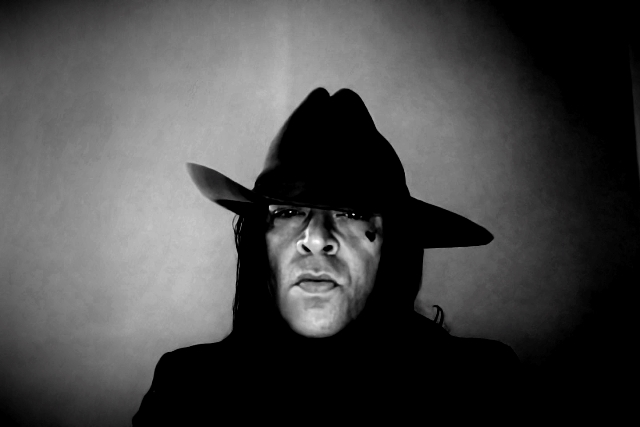 iAN Ottaway on RockOverdose: “My favorite era of music is right now, because nothing is as exciting as present possibilities.”