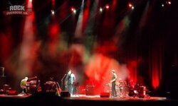Ανταπόκριση: TINDERSTICKS @ Christmas Theater, Αθήνα (02/11/2024)