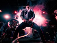 Νέο single για τους Above Us The Waves – “Cliffhanger” (Official Video)