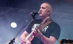 Έφυγε από τη ζωή ο Αντώνης Δημητρίου, κιθαρίστας των “Ενδελέχεια” και ραδιοφωνικός παραγωγός του Kosmos