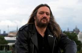 Tom Angelripper (Sodom) στο RockOverdose: “Το 2025 θα κάνουμε ένα διάλειμμα γιατί θέλω να ξεκουραστώ”