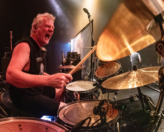 IRON MAIDEN: Ο νέος drummer είναι ο Simon Dawson