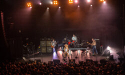 Ανταπόκριση: AMYL AND THE SNIFFERS, Frenzee @ FLOYD, Αθήνα (29/11/2024)