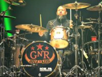 GUNS N’ ROSES: Εκτός μπάντας ο drummer Frank Ferrer