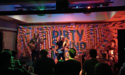 Ανταπόκριση: DIRTY SOUND MAGNET @ Nostos, Ξάνθη (24/03/2025)