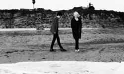 Οι Raveonettes επιστρέφουν στην Ελλάδα για δύο shows γεμάτα παραμόρφωση, μελωδία και νοσταλγία!