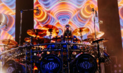 O Mike Portnoy παρουσιάζει με λεπτομέρεια το νέο του drum-kit…”Dream Monster”!