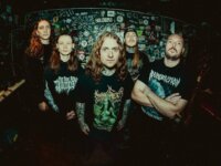 Lyn Jeffs (INGESTED) στο RockOverdose: “Aνυπομονούμε να ισοπεδώσουμε την Αθήνα με την ηχητική μας βαρβαρότητα και την επιθετική σκηνική μας παρουσία.”