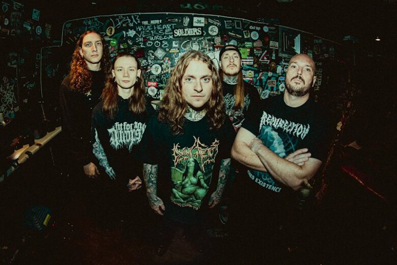 Lyn Jeffs (INGESTED) στο RockOverdose: “Aνυπομονούμε να ισοπεδώσουμε την Αθήνα με την ηχητική μας βαρβαρότητα και την επιθετική σκηνική μας παρουσία.”