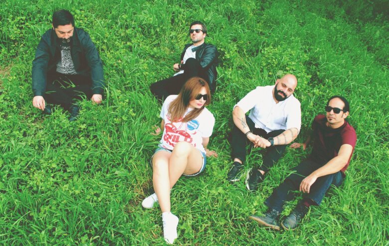 SUGAR FOR THE PILL: Ακούστε το “Cherry Blossom”, το τελευταίο single πριν την κυκλοφορία του νέου άλμπουμ “LUV”.