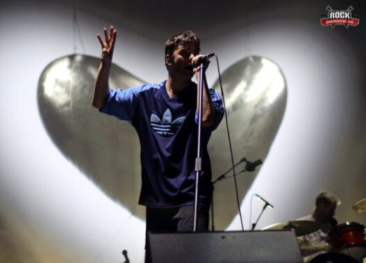 Ανταπόκριση: Release Athens με FONTAINES D.C., Boy Harsher, Shame @ Πλατεία Νερού, Φάληρο (27/06/2025)