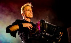 ROB HYMAN (The Hooters) στο RockOverdose: Στην Ελλάδα θα παίξουμε για πρώτη φορά το νέο μας κομμάτι
