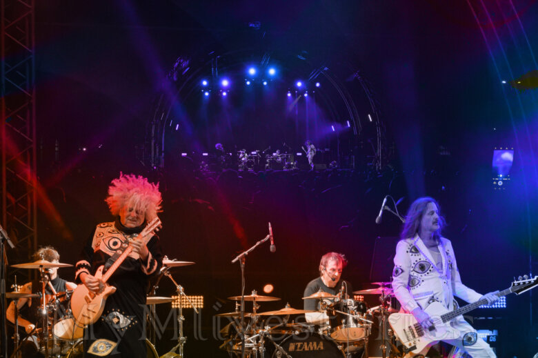 Ανταπόκριση: The MELVINS & REDD KROSS w/ special guests: GRANDMAS HOUSE @ Τεχνόπολη, Αθήνα (23/07/2025)