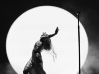 Η ώρα της AURORA: H «νεράιδα» της pop έρχεται για πρώτη φορά στη χώρα μας