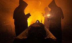 Οι αυθεντικοί BATUSHKA, για δύο αποκλειστικές εμφανίσεις στην Ελλάδα (Θεσσαλονίκη και Αθήνα).
