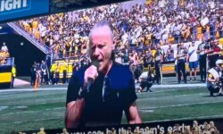 BRUCE DICKINSON: Τραγούδησε τον Εθνικό Ύμνο των ΗΠΑ σε αγώνα NFL
