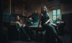 Jesse Heikkinen (The Abbey): “Αναζήτησε τον διαφωτισμό, μέσα από τη μελαγχολία.”